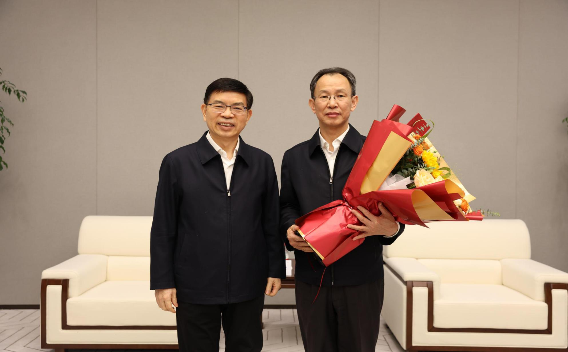 张玉卓、、、国资、、、央企、、、国资委、、、书记、、、主任、、、国企、、、企业刷新