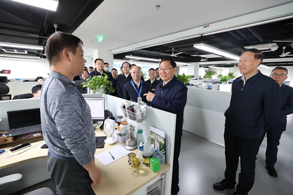 张玉卓、、、国资、、、央企、、、国资委、、、书记、、、主任、、、国企、、、企业刷新